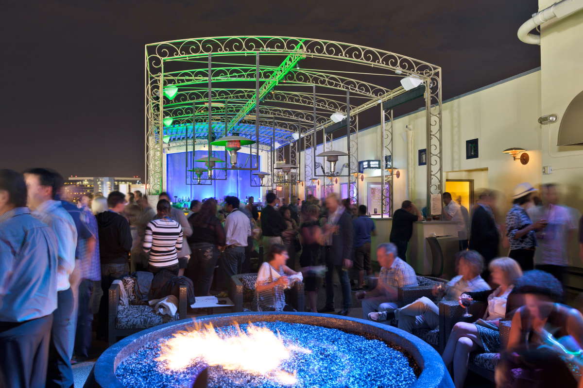 ALTITUDE Sky Lounge.